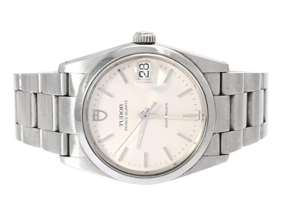 Watches

Tudor

TUDOR, Prince-Quartz, Oysterdate (Swiss), 34 mm, Ref no. 84000, Serial no. 279360, Cal ETA 954.111, Case no. 9152, men´s wristwatch, 34 mm, steel, quartz, plastic crystal, date, integrated original bracelet, folding clasp, Ref no. 78370-O2, approx. 1990, service case.