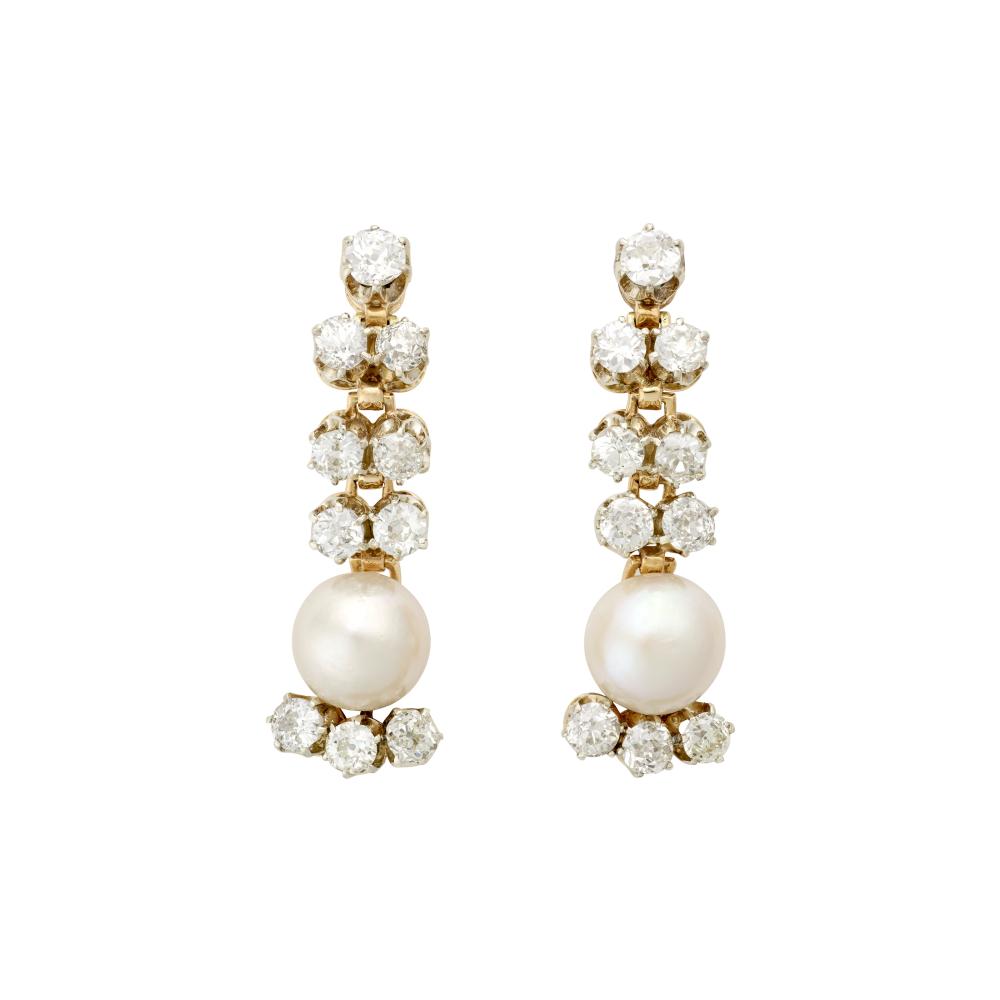 NATURAL PEARL AND DIAMOND EARRINGS

Button-shaped natural pearls, old-cut diamonds, 14k yellow and white gold 
SSEF, 2025, report no. 147470: two natural pearls, saltwater 
Diamonds: for an approximate total weight of 5.80 - 6.20 carats 
Size/Dimensions: 4.3 cm high 
Gross weight: 17.5 grams