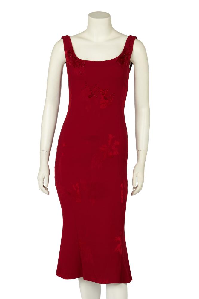 A John Galliano scarlet damask crêpe evening gown, ’Techno Romance’ collection, Autumn-Winter 2001-02

A John Galliano scarlet damask crêpe evening gown, ’Techno Romance’ collection, Autumn-Winter 2001-02

labelled, size GB 8, with scarlet beads picking out the floral pattern on the upper bodice, bust approx 81cm 32in

Share this lot: