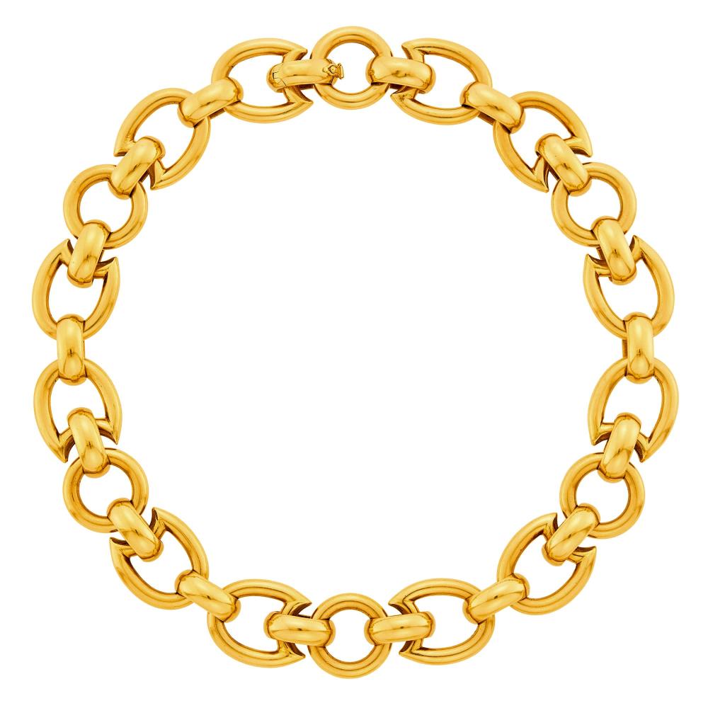 The Martin and Lynn Halbfinger Collection18 kt., signed Tiffany & Co., Italy, ap. 64 dwts. Length 16 1/2 inches.

Minor dent on bar link at either end.Link width 13/16 inch.                            
Any condition statement is given as a courtesy to a client, is an opinion and should not be treated as a statement of fact and our Organization shall have no responsibility for any error or omission. Please contact the specialist department to request further information or additional images that may be available.