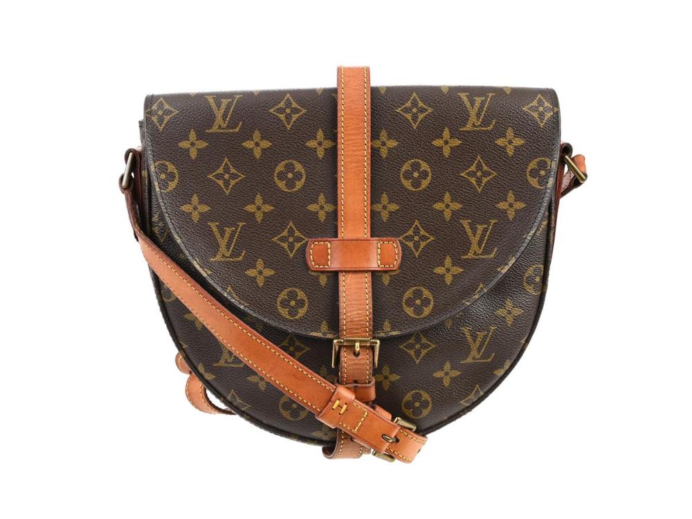 Accessories

Handbags

BAG, LOUIS VUITTON, Chantilly Bag, monogram canvas, gold-tone hardware, 22x24x6 cm, marked 8910.V.I.
