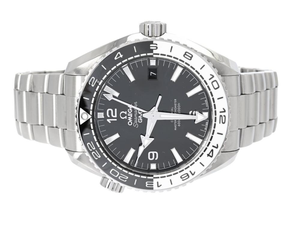 Watches

Omega

OMEGA, Seamaster, Professional (600m/2000ft), GMT, Planet Ocean 600 M, Chronometer, Cal 8906, Movement no. 88055475, Serial no. 88055475, PIC no. 215.30.44.22.01.001, men´s wristwatch, 43,5 mm, steel, self winding (Co-Axial), sapphire crystal, date, helium valve, display caseback, original bracelet, folding clasp, Ref no. STZ004994, certificate, November 2021, wooden box, paper box.