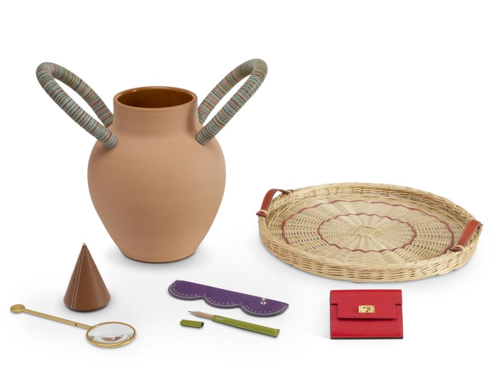 A GROUP OF SIX: A FAUVE TAURILLON H LOUPE D’ÉQUILIBRE, A PETIT H TERRACOTTA VASE, A PETIT H PURPLE SWIFT LEATHER PROTRACTOR, A PETIT H VERT ANIS CLÉMENCE LEATHER PENCIL CASE, AN OSIER & TERRE BATTUE SWIFT LEATHER OSERAIE TRAY & A ROUGE DE COEUR MADAME LEATHER KELLY POCKET SLIM WITH GOLD HARDWARE