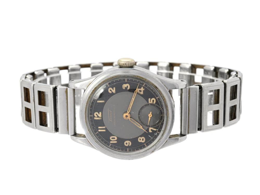 Watches

Tissot

TISSOT, Antimagnetique, Cal 27-3, Serial no. 1698782, Case no. 6072/3 / 6076, men´s wristwatch, 30,5 mm, steel, manual winding, plastic crystal, small seconds hand, damaged dial, approx. 1946, metal bracelet not original.