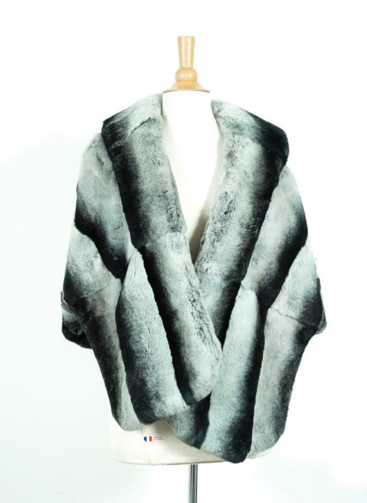 Giorgio ARMANI

Etole en Rex lustré façon chinchilla, travail horizontal, arêtes sur flanc