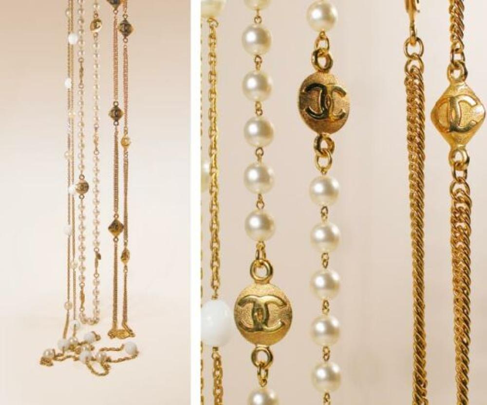 Three Chanel Sautoirs

Lot 942
Three Chanel Sautoirs
 The first of large linked faux pearls interspersed with gilt-metal logo medallion, the second of gilt-metal links interspersed with logo medallion, the third of gilt-metal links with alternating occasional milk glass beads and baroque pearls, the first two 36 inches, the last 48 inches, all marked: Chanel/Made in France. 
Excellent condition.