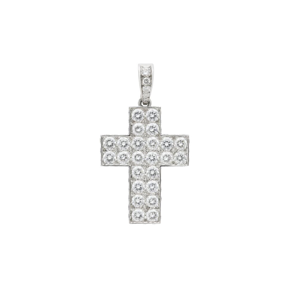 CARTIER PENDENTIF DIAMANT

Round diamonds, French assay mark for 18K white gold (750‰), signed Cartier, numbered 
Diamonds: with an approximate total weight of 4.70-5.30 carats 
Size/Dimensions: 4.2 x 2.3 cm (with bail) 
Gross weight: 5.91 grams