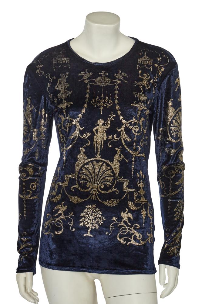 A Vivienne Westwood boulle-stencilled navy velvet top, ’Portrait’ collection, Autumn-Winter 1990-91

A Vivienne Westwood boulle-stencilled navy velvet top, ’Portrait’ collection, Autumn-Winter 1990-91

yellow on red woven label, one size, the stretch velvet stencilled with gold rococo motifs, bust 91-117cm 36-46in

Share this lot: