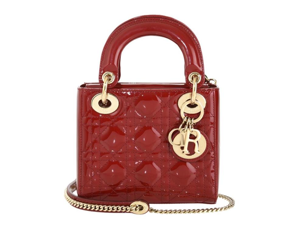 Accessories

Handbags

BAG, DIOR, Mini Lady Dior, red cannage calfskin, gold-tone hardware, markt 09-B0-0,38, measurements 17 x 14 x 6 cm.
