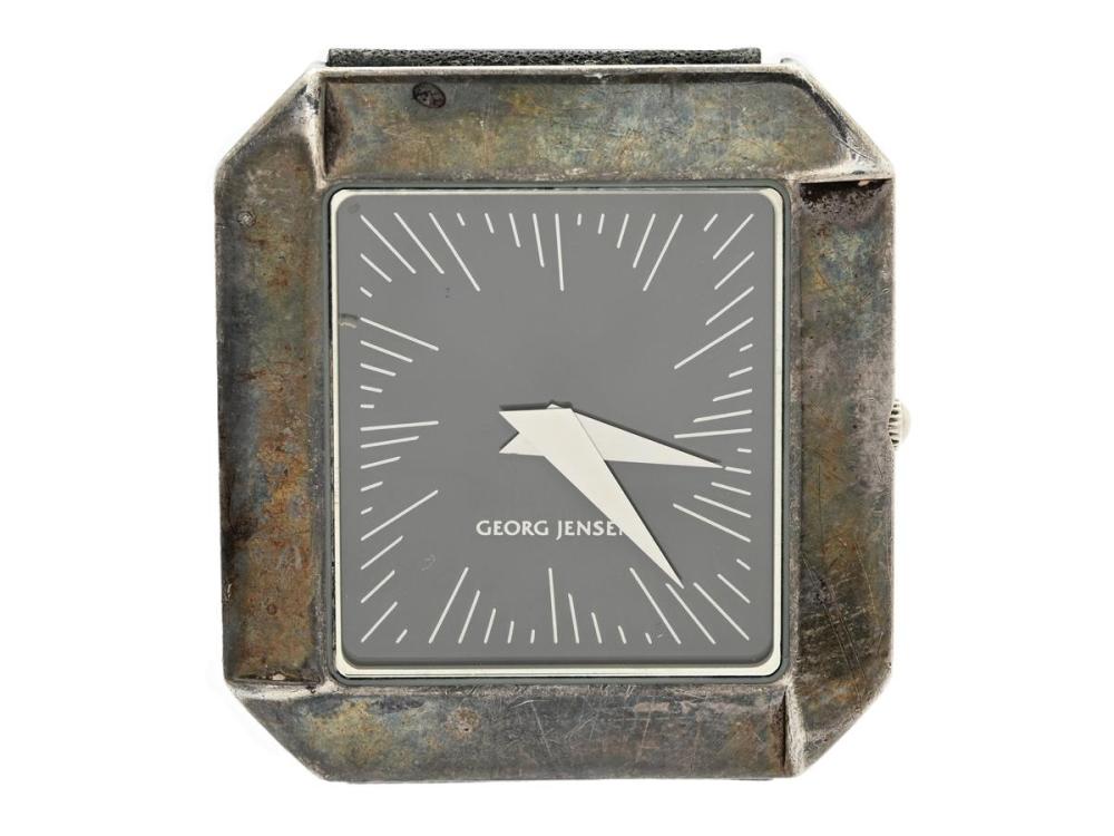 Watches

Georg Jensen

GEORG JENSEN, designed of Allan Scharff, Serial no. 48023, Case no. 2363, unisex, 30 x 32 mm, silver (925), quartz, sapphire crystal, leather strap, original buckle i silver, approx. 1995.