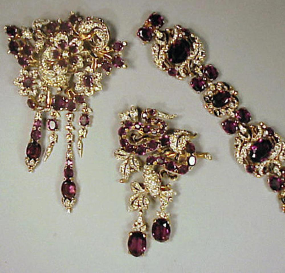 Trifari Purple Stone Suite Empress Eugenie Collection, 1950s

Lot 213
Trifari Purple Stone Suite Empress Eugenie Collection, 1950s
 Empress Eugenie Collection, 1950s 
 Faux amethyst and rhinestones, snake brooch, pendant floral brooch, two bracelets, marked.