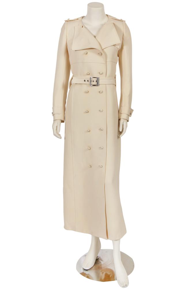 An André Courrèges cream wool maxi coat, circa 1969

An André Courrèges cream wool maxi coat, circa 1969

Paris labelled, no 57553, double-breasted, with small woven leather buttons, interesting notched lapels, faux-chest pockets, vented pockets concealed within front seams; with a matching belt with metal buckle, chest approx 91cm 36in, waist 66cm 26in (2)

Share this lot: