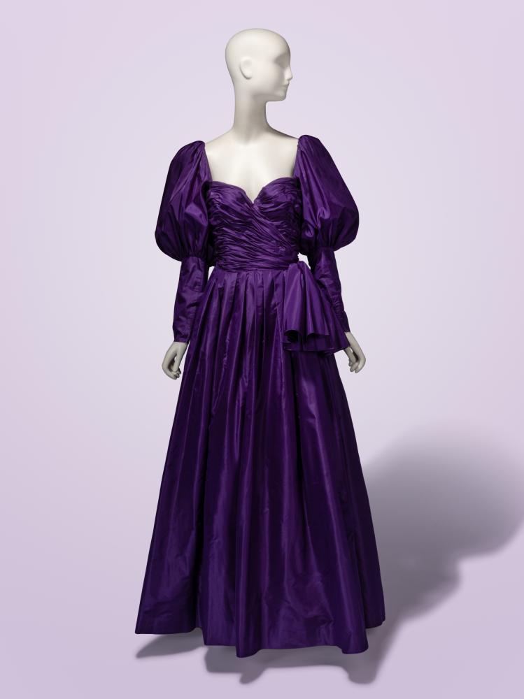 Loris Azzaro Haute Couture, Convertible Purple Taffeta Evening Gown

Loris Azzaro Haute Couture, Convertible Purple Taffeta Evening Gown



Convertible long sleeve/strapless evening gown in royal purple silk taffeta. Sweetheart neckline with fitted, draped, and ruched bodice. Bodice interior features light boning throughout, built-in underwire bra, and interior petersham waistband. Full-length removable gigot sleeves with zipper closures at wrists; removable via hook-and-eyes at sleeves & bodice. Floor-length pleated full skirt with horsehair interface crinoline layers. Zipper closure at back bodice. Fully lined.

Label: Loris Azzaro
Date: Late 1970’s - Early 1980’s
Country of Origin: France

Approximate Measurements:
Shoulders: 18“
Sleeve (center back neck to hem): 30“
Chest: 34“
Waist: 26“
Hips: 52“
Length (high shoulder point to hem): 62“


From the Haute Couture Collection of Ninotchka Manus

This lot is located in Chicago.
