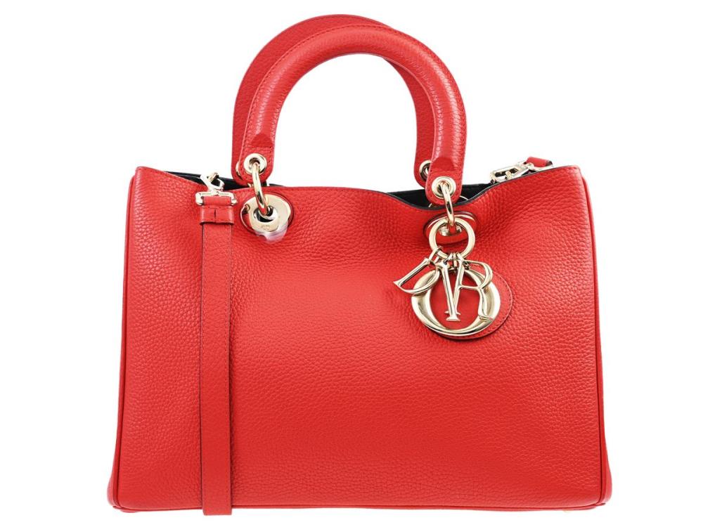 Accessories

Handbags

BAG, CHRISTIAN DIOR, Medium Diorissimo Tote Bag, red leather, gold-tone hardware, 31x22x11 cm, inside pochette, 24x16 cm, detachable shoulder strap.