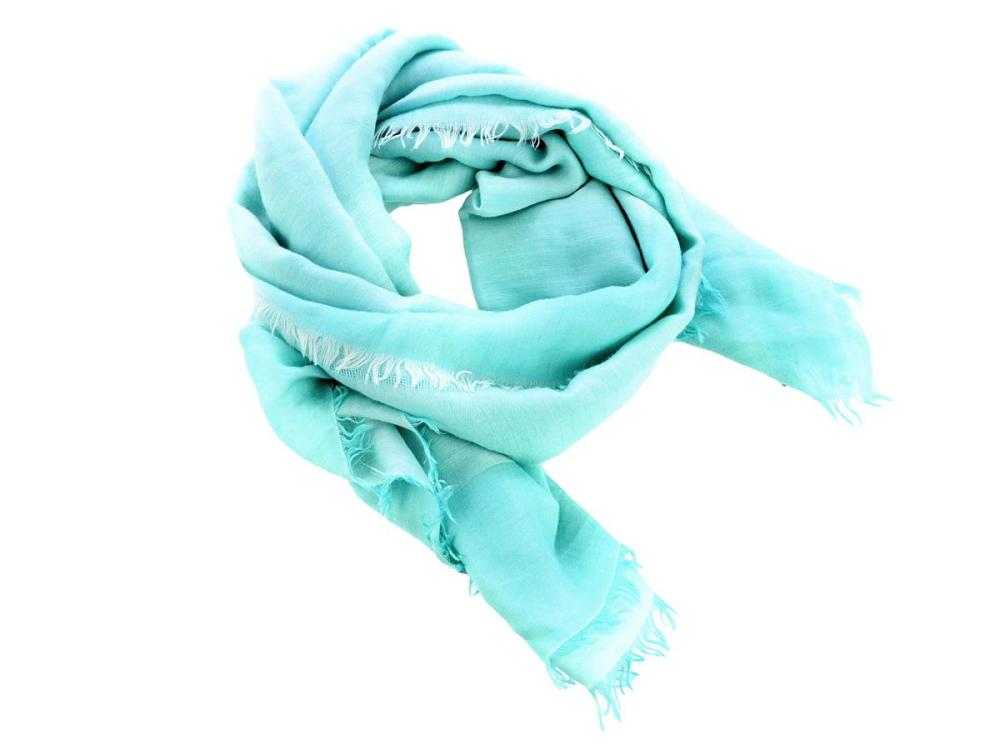 Accessories

Scarves

SCARF, TIFFANY & Co, 80% cashmere, 20% silk, 145x140, turquoise, pulled threads.