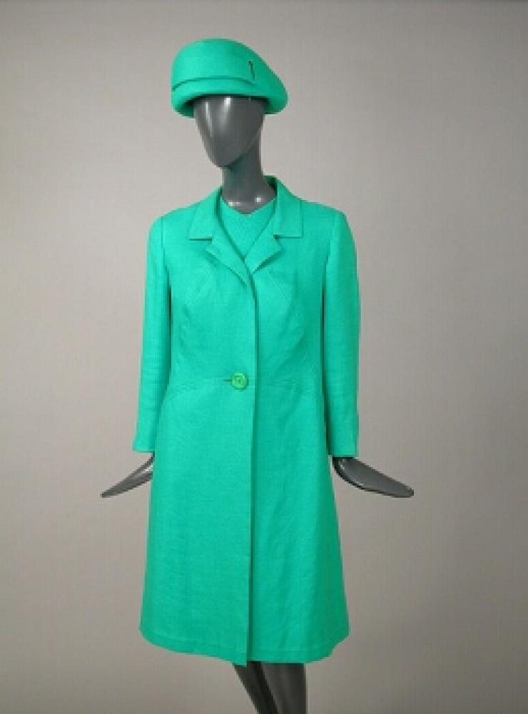 Balmain Green Linen Three-Piece Ensemble Peppermint

Lot 533
Balmain Green Linen Three-Piece Ensemble Peppermint
 French, 1966 
 Comprising a coat and sleeveless dress with geometric topstitching details and a brimless hat with open back, labeled: Pierre Balmain/Paris and tape label nos.:137072 and 137073;Together with Group of Original Balmain Fashion Sketches and Bills. 1960s. Approximately thirty, with swatches. 
The ensemble good condition, discoloration at armscye of dress.
 With original bills of sale.