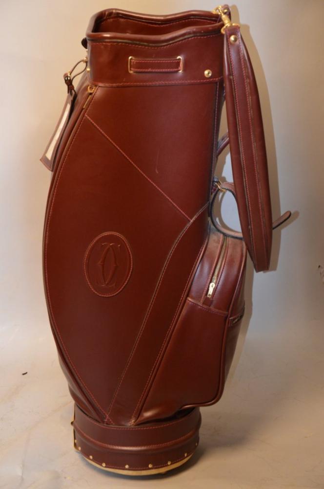 CARTIER

Sac de golf en cuir bordeaux