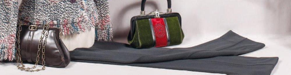 Roberta di CAMERINO, circa 1970

Sac en box marron, fermeture siglée, anse chaîne en métal Griffe au tampon argent