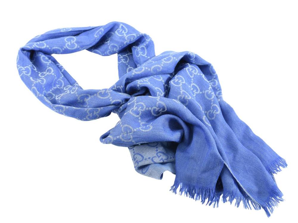 Accessories

Scarves

KNITTED SCARF, GUCCI, 70% wool, 30% silk, Logo GG, blue, light blue, 45x180 cm, pulled threads.