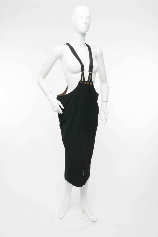 Jean Paul Gautier- Pour GIBO: black cotton dungarees

Jean Paul Gautier- Pour GIBO: black cotton dungarees