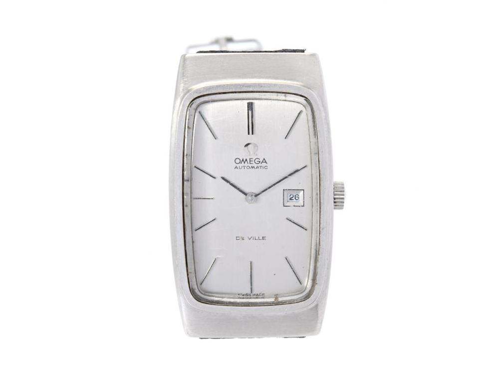 Watches

Omega

OMEGA, De Ville, Cal 684, Serial no. 35346986, Ref no. PCS 156.0001 (K.B), Case no. 156.0001(K.B), men´s wristwatch, 25,5 x 44,5 mm, steel, self winding, plastic crystal, date, defect (not working, needs overhaul), leather strap, original buckle, ca1972.