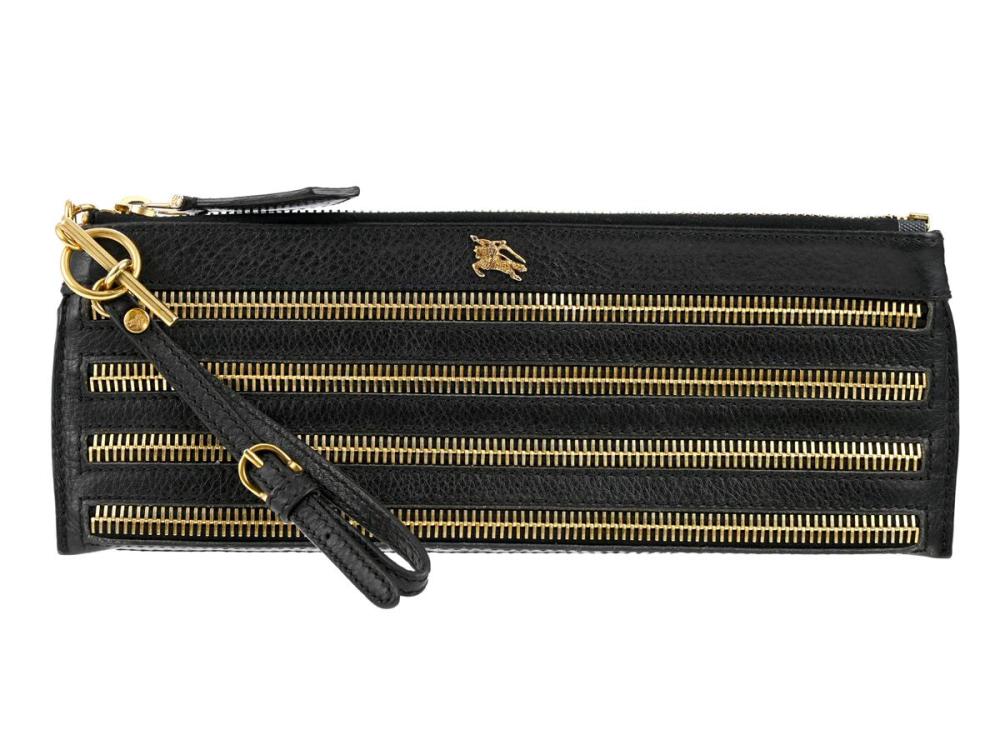 Accessories

Handbags

CLUTCH, BURBERRY, black leather, gold-tone hardware, 32x12 cm.