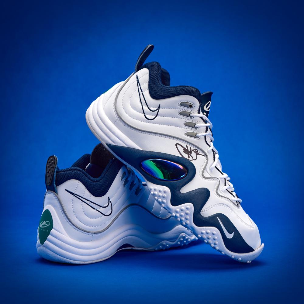 Stephen Curry 2025-2026 Worn Dual-Signed Nike Air Zoom Flight V ’Jason Kidd’