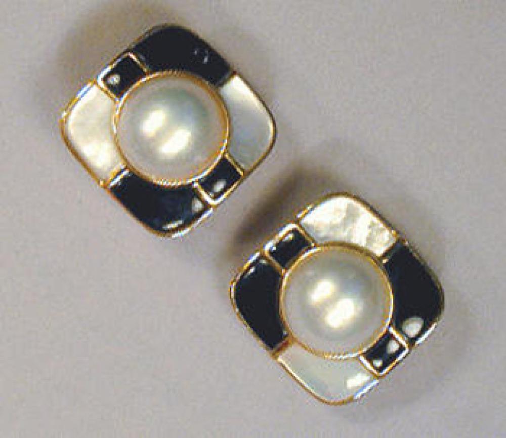 Pair of Enamel and Pearl Earrings

Lot 217
Pair of Enamel and Pearl Earrings
 Square, with alternating mother-of-pearl and black enamel sections, dome pearl centers, set in gilt sterling silver, marked: Kai-Yin/925.