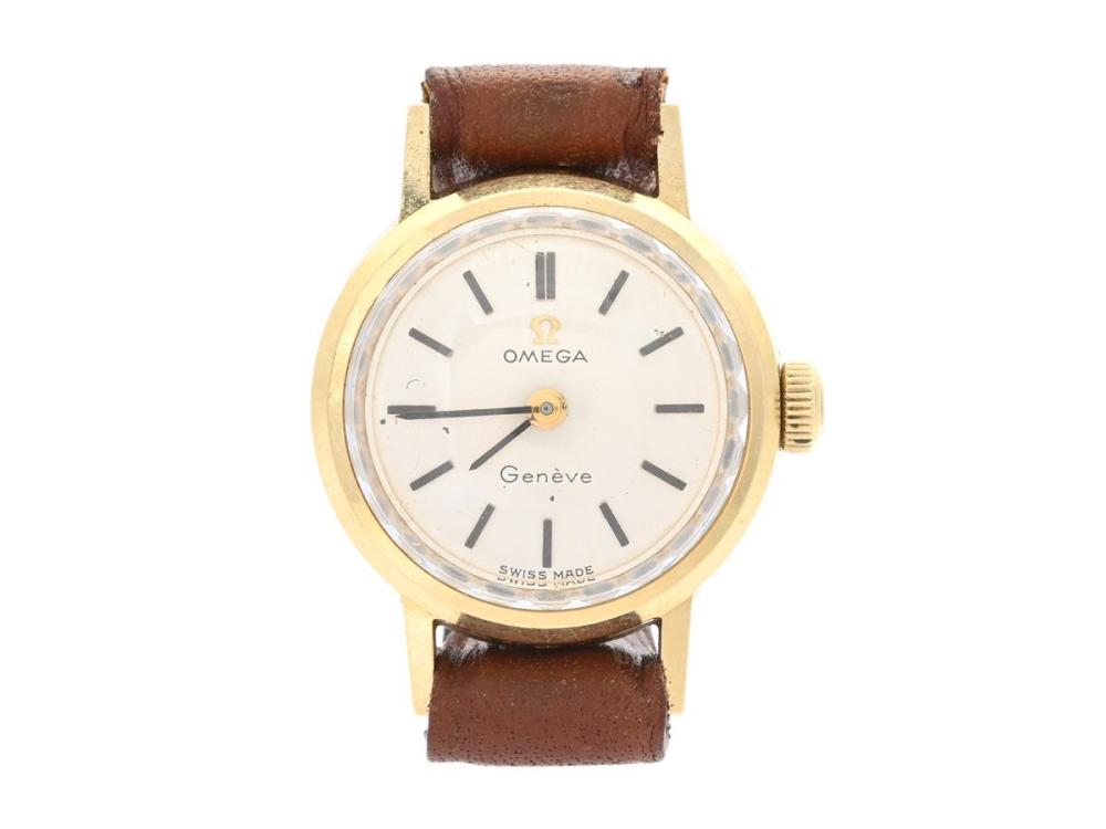 Watches

Omega

OMEGA, Genève, Cal 620, Serial no. 27429862, Ref no. BA 511.122, Case no. 511.122, ladies´ wristwatch, 19,5 mm, 18K gold, manual winding, sapphire crystal, leather strap, approx. 1968, box.