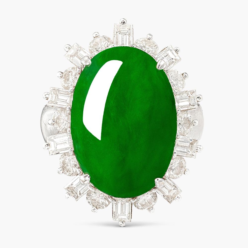 Jadeite and Diamond Ring | 天然「緬甸」翡翠 配 鑽石 戒指

Set with a translucent oval jadeite cabochon of intense green colour, decorated with baguette and brilliant-cut diamonds.
