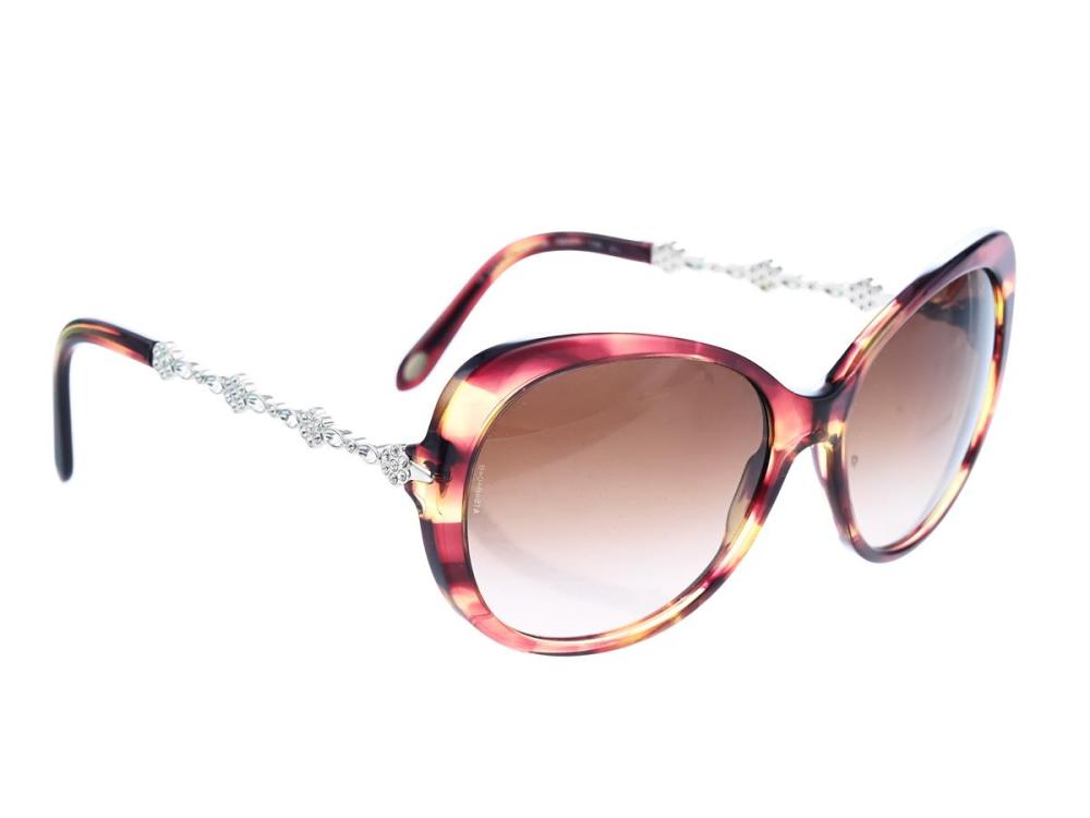 Accessories

Sunglasses

SUNGLASSES, TIFFANY & CO. TF 4053B, 808173B, silver-tone stones, mottled frames, dark glass, jewellery pouch, case.