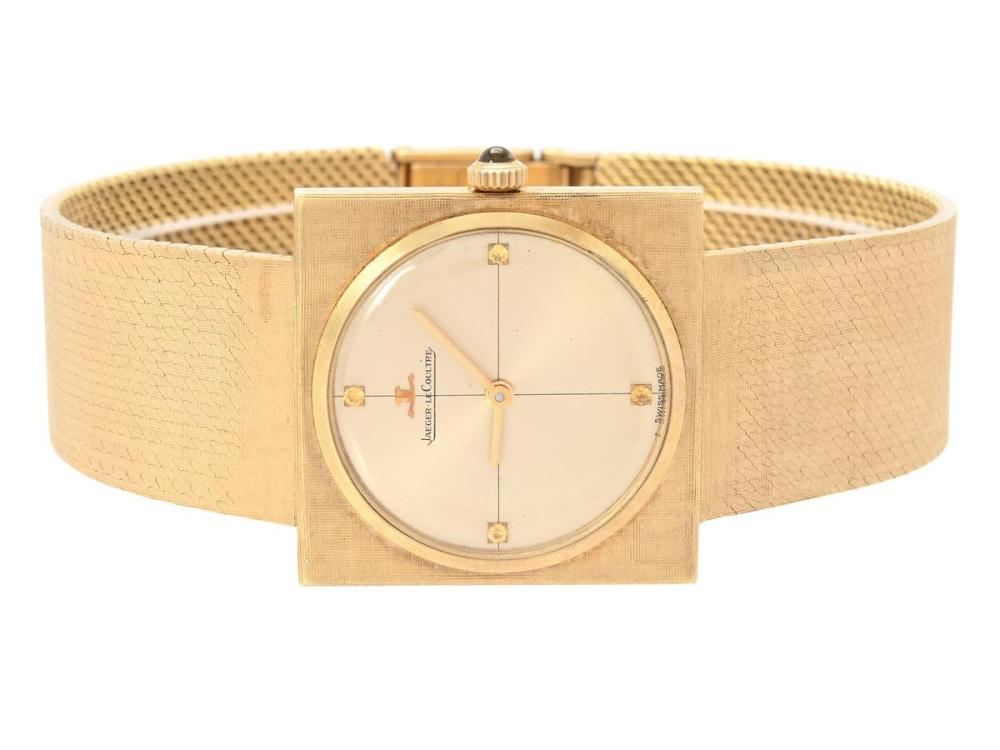 Watches

Jaeger-Le Coultre

JAEGER-LE COULTRE, men´s wristwatch, 27 x 27 mm, Cal 818/2, Serial no. 2195796, Case no. 1246412 A / 1949 / 25, 18K gold, manual winding, plastic crystal, yellow sapphires on dial/crown (5 pcs.), integrated bracelet in 18K gold, length 182-178 mm, total weight 64,5 grams, approx. 1972.