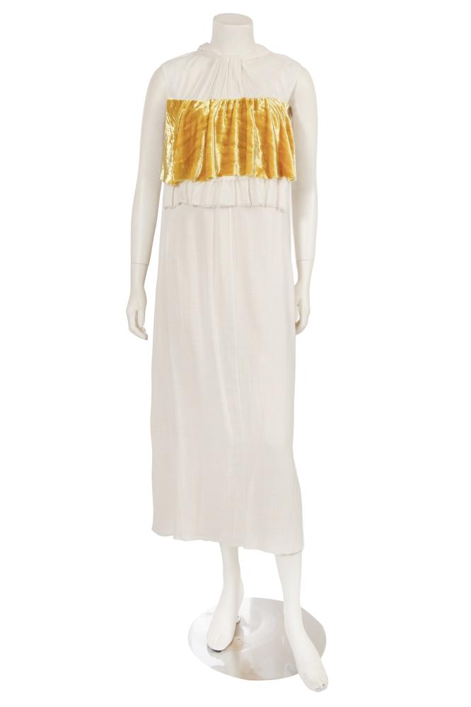 A Prada ivory silk dress, Spring-Summer 2020

A Prada ivory silk dress, Spring-Summer 2020

labelled, size 40, the high-necked bodice with raw-edged gold velvet floating panel to front, long ties to back of neck, bust 97cm 38in

Share this lot: