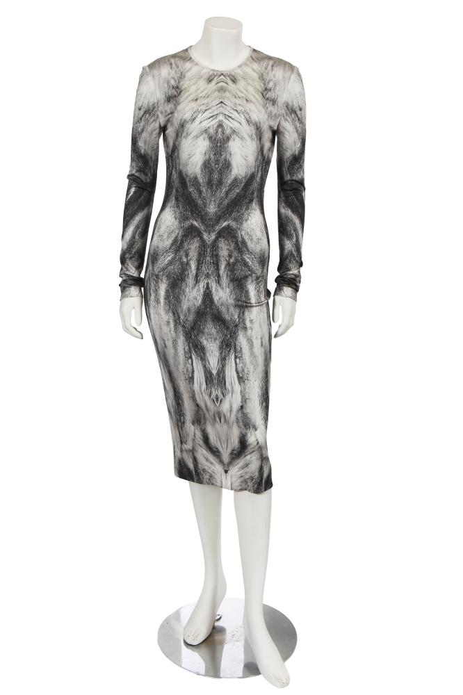 An Alexander McQueen by Sarah Burton fur-print dress, circa 2016

An Alexander McQueen by Sarah Burton fur-print dress, circa 2016

labelled, size 38, of lycra jersey printed with black and white fox fur designs, with long sleeves, body-conscious fit, bust 86cm 34in

Share this lot: