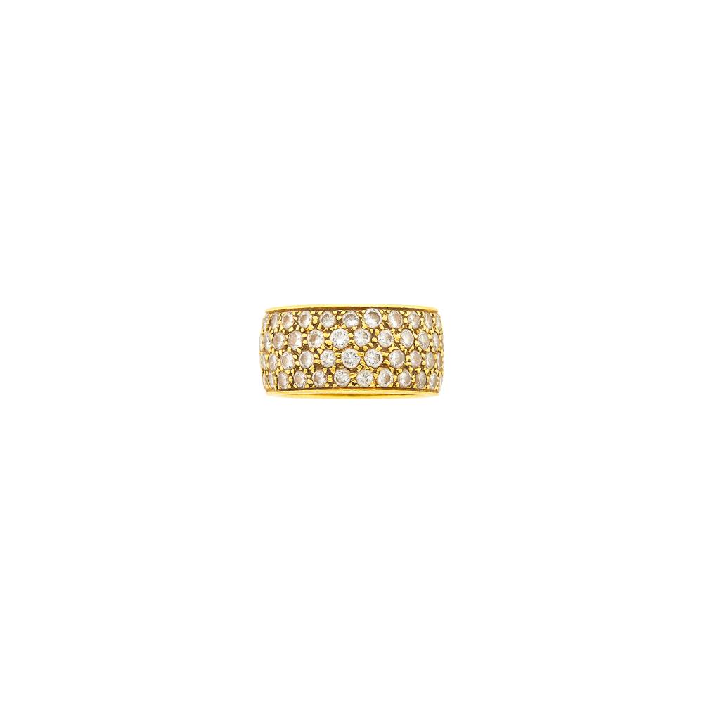 Property of a Distinguished Lady from Athens, Greece100 round diamonds ap. 3.25 cts., signed VCA NY, no. 46762, ap. 4.3 dwts. Size 5 1/4.

Tests as 18 kt.Diamonds: G-H-I-VS.Width 3/8 inch.                            
Any condition statement is given as a courtesy to a client, is an opinion and should not be treated as a statement of fact and our Organization shall have no responsibility for any error or omission. Please contact the specialist department to request further information or additional images that may be available.