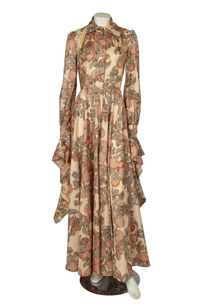 A Jean Varon/John Bates printed Tricel foulard maxi dress, Spring-Summer 1975

A Jean Varon/John Bates printed Tricel foulard maxi dress, Spring-Summer 1975

labelled and also Harrods label, button-fronted with flared skirt, long sleeves with trailing gothic cuffs, bust approx 86-91cm 34-36in, waist 66cm 26in

Share this lot: