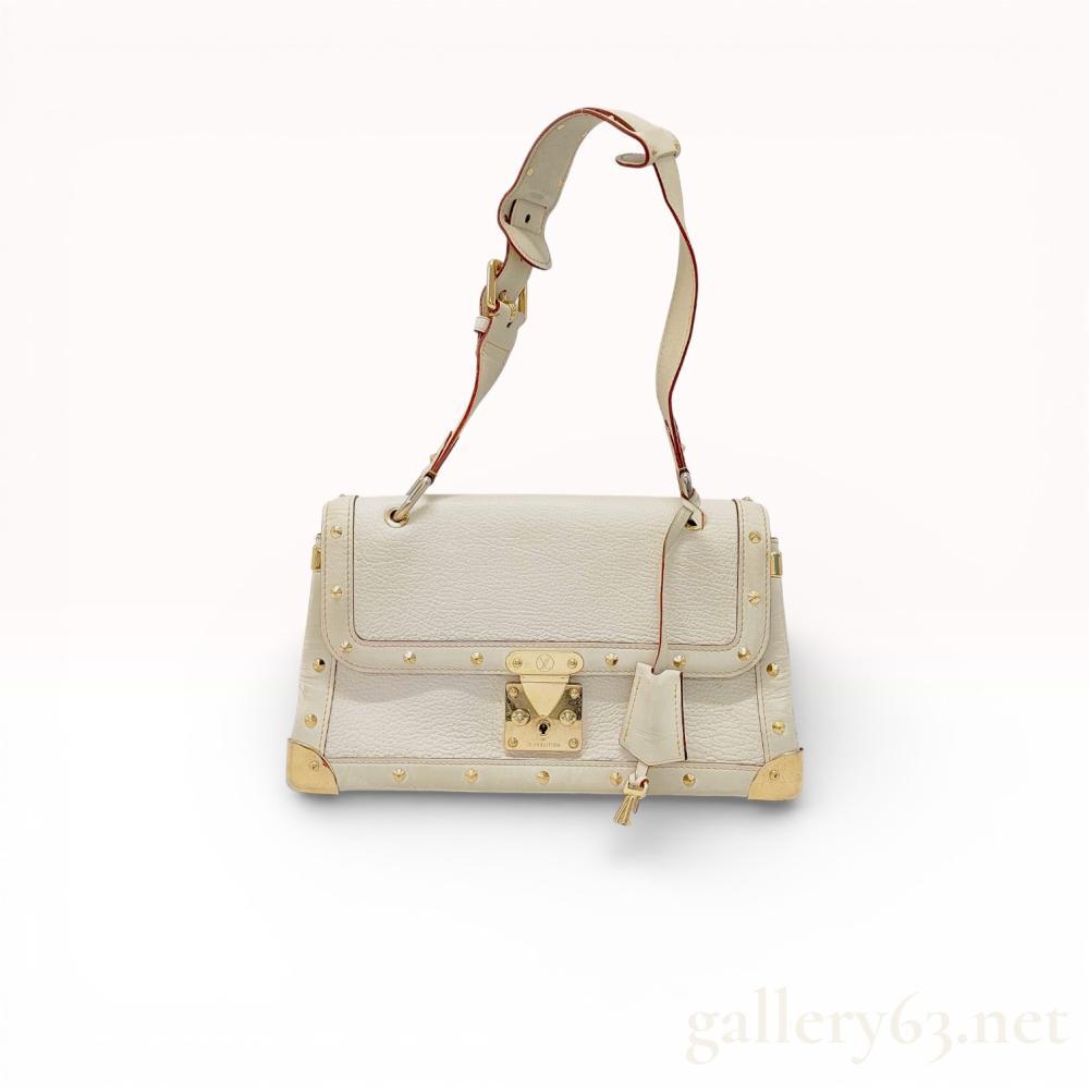 Description
Louis Vuitton Suhali Le Talentueux shoulder bag in Blanc white goatskin leather, produced in Spain. The structured design features gold-tone brass corner guards, circular stud trim, and a signature S-lock closure. The interior is lined with micro-monogram textile and includes a single slip pocket and a detachable leather clochette with keys.
Width: 12 inches
Height: 7 inches
Depth: 3.5 inches.