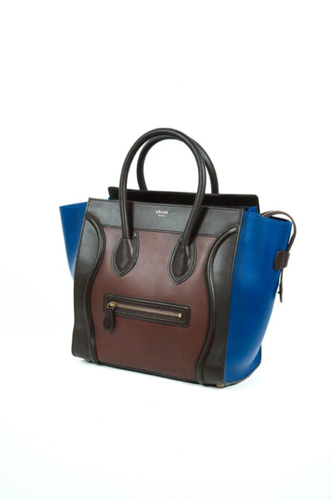 CELINE

Sac "Luggage" 31cm en cuir tricolore bleu roy, marron et brique, double poignée, fermeture éclair, poche extérieure zippée. Bon état