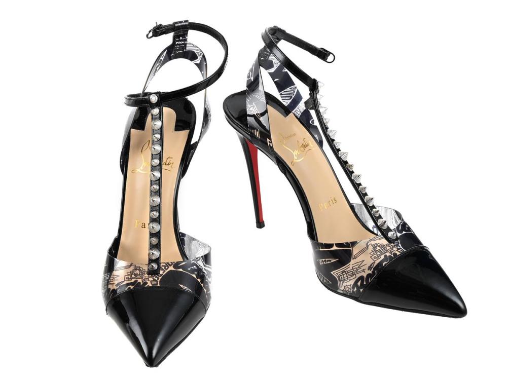 Clothes

Shoes

SHOES, CHRISTIAN LOUBOUTIN, Pumps, black patent leather, silver-tone studs, heel 10,5 cm, size 37, spare studs, dustbag, box.