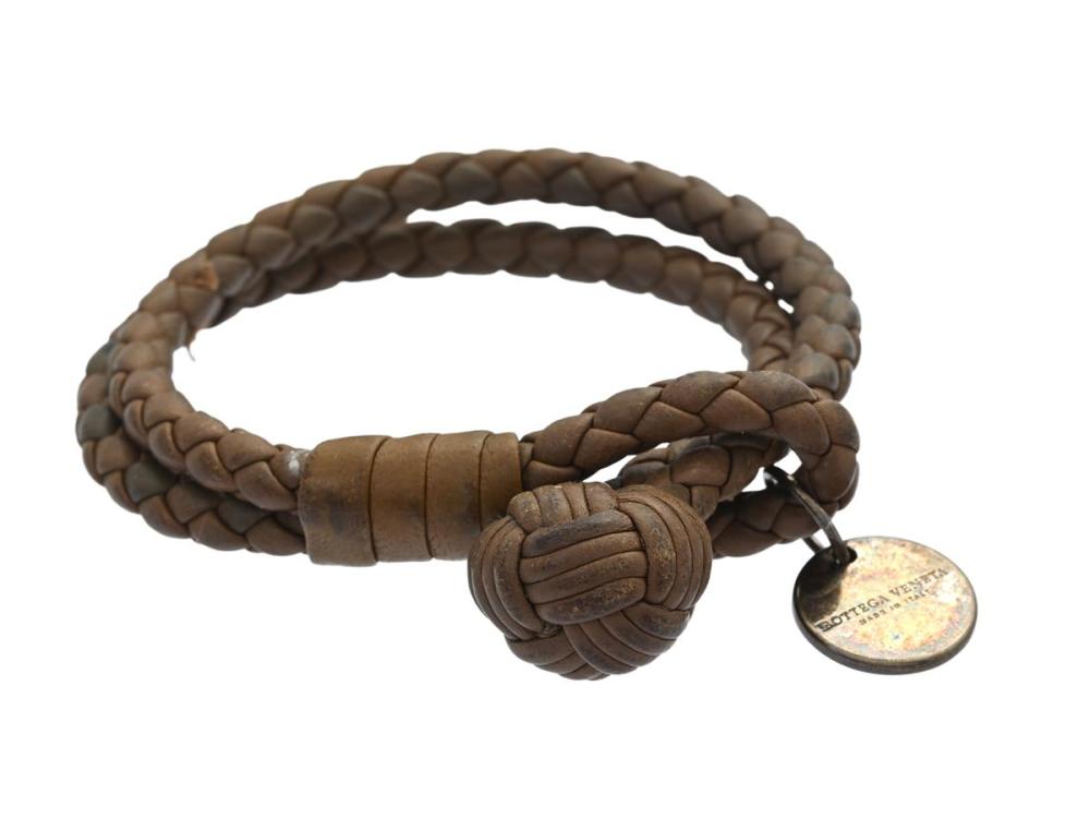 Accessories

Miscellaneous

BRACELET, BOTTEGA VENETA, Intrecciato Bracelet, brown twined leather, length 17 cm.