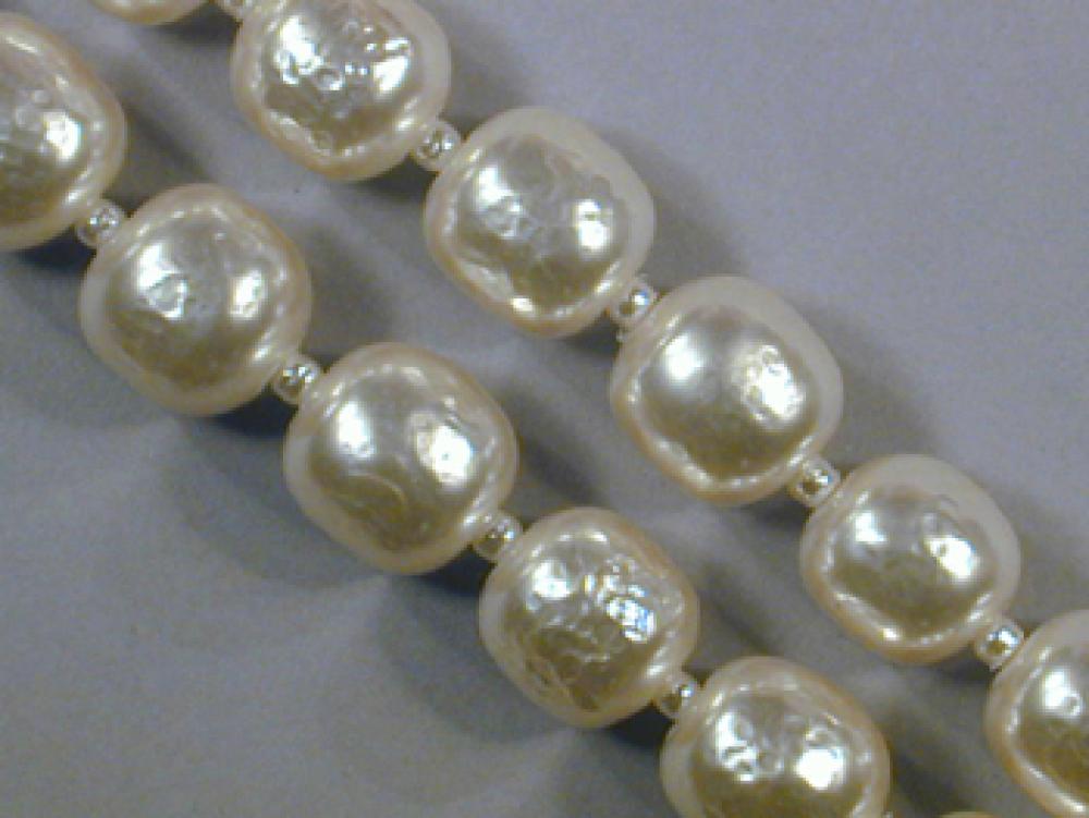 Miriam Haskell Large Pearls

Lot 245
Miriam Haskell Large Pearls