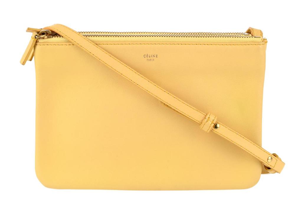 Accessories

Handbags

BAG, CELINE, Small Trio Crossbody, yellow leather, gold-tone hardware, 22x15x4 cm, signs of wear on shoulder-strap.