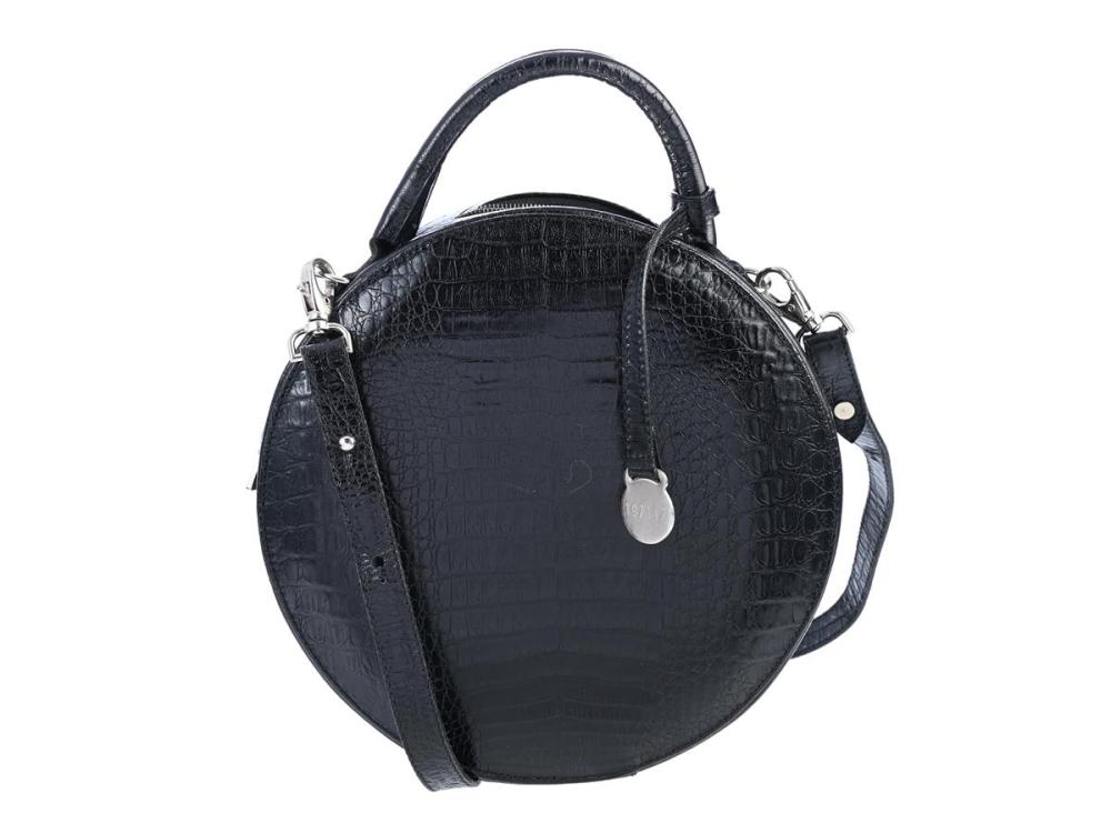 Accessories

Handbags

BAG, MULBERRY, black embossed leather, silver-tone hardware, 22x22x6 cm, detachable shoulder strap, dustbag.