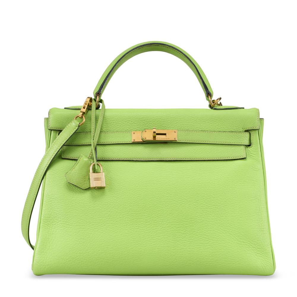 A VERT CRU CLÉMENCE LEATHER RETOURNÉ KELLY 32 WITH GOLD HARDWARE

HERMÈS, 2002

GRADE: 3 
32 w x 23 h x 10 d cm 
Includes lock, keys, clochette, shoulder strap, dust bag, and rain protector.