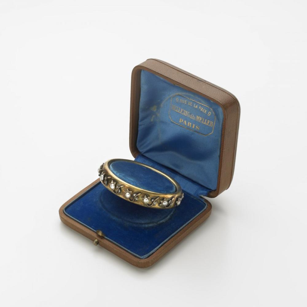 MELLERIO DITS MELLER, Rue della Paix, 9 Paris Bracciale

MELLERIO DITS MELLER, Rue della Paix, 9 Paris Bracciale