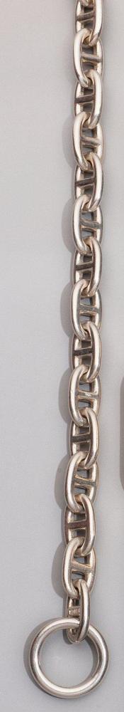 HERMES Paris made in France

Bracelet "Chaîne d’ancre" en argent, fermoir bâtonnet. Pds: 57,6 grs environ. Longueur: 21.5cm.