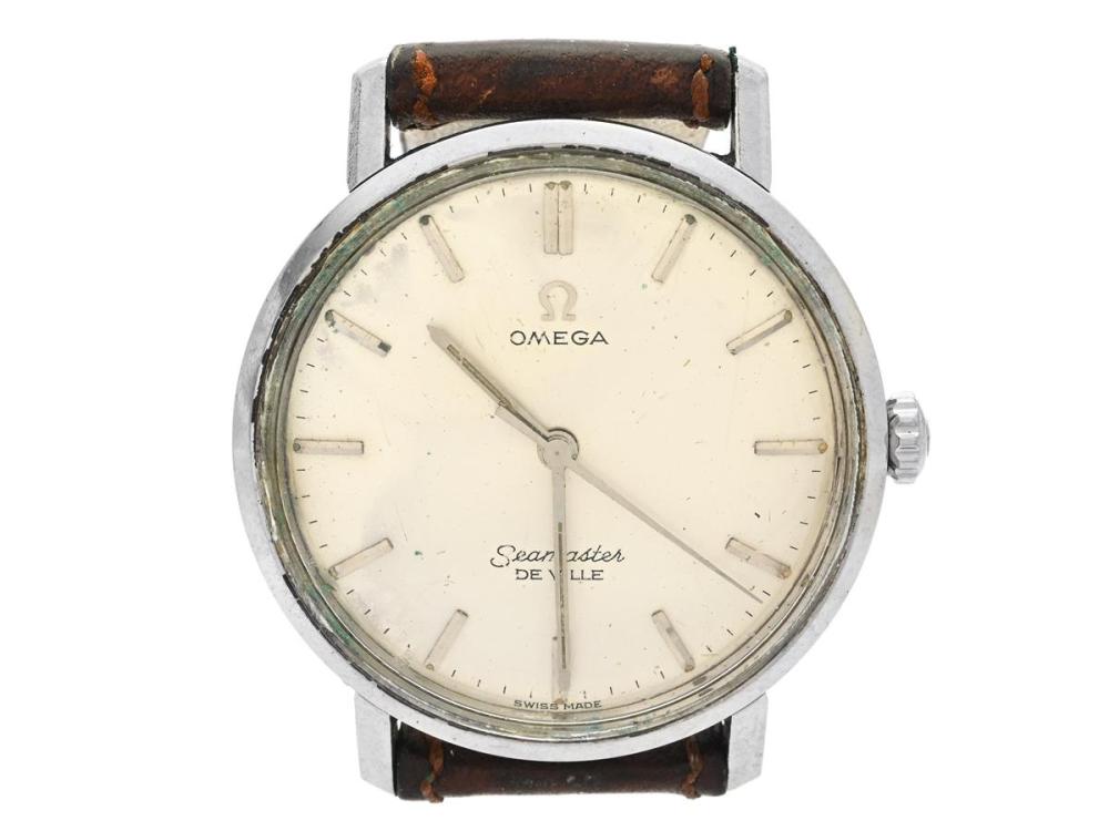 Watches

Omega

OMEGA, Seamaster, De Ville, Cal 600, Serial no. 19274981, Ref no. CK 14915, Case no. 14915 SC-62, men´s wristwatch, 34,5 mm, steel, manual winding, plastic crystal, damaged dial, defect (not working, needs overhaul), leather strap, approx. 1962.